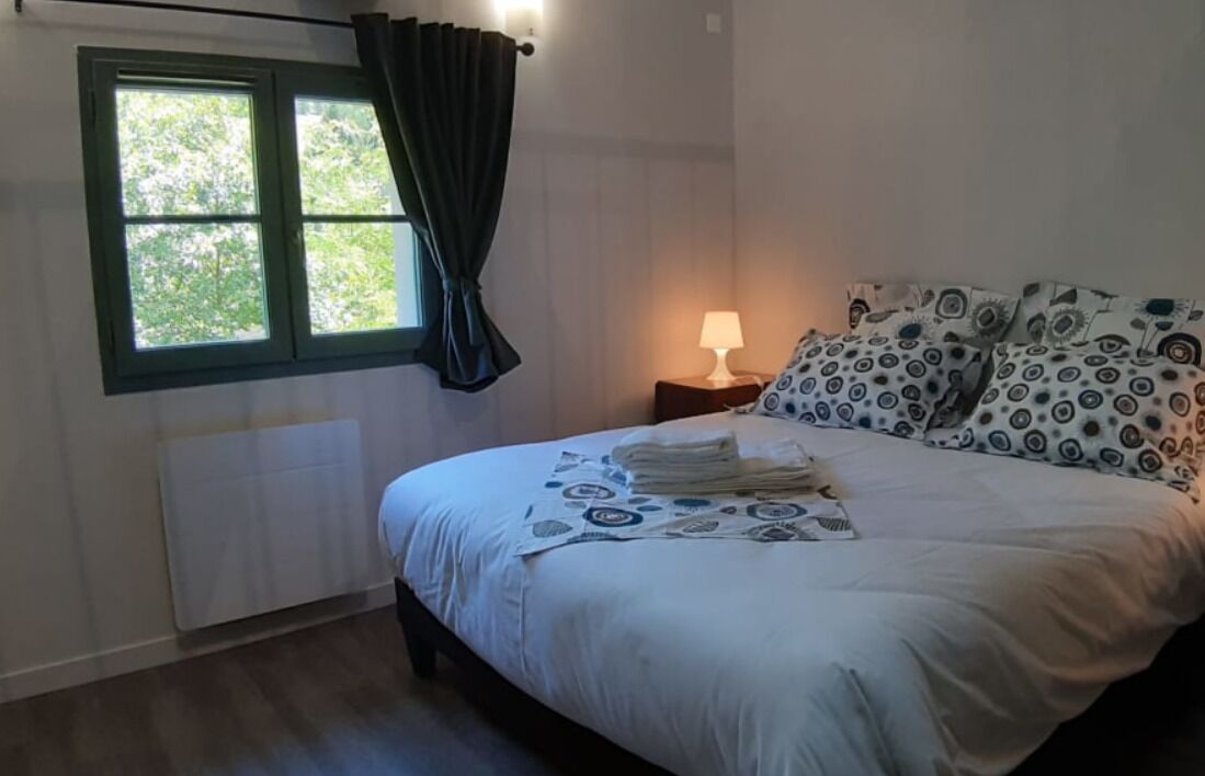 Family Room, River View