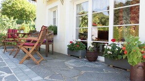 House | Terrace/patio