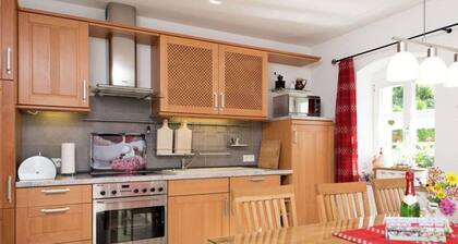 Holiday Home Traditional Cottage
