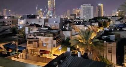 Room rooftop apartment + huge balcony + room