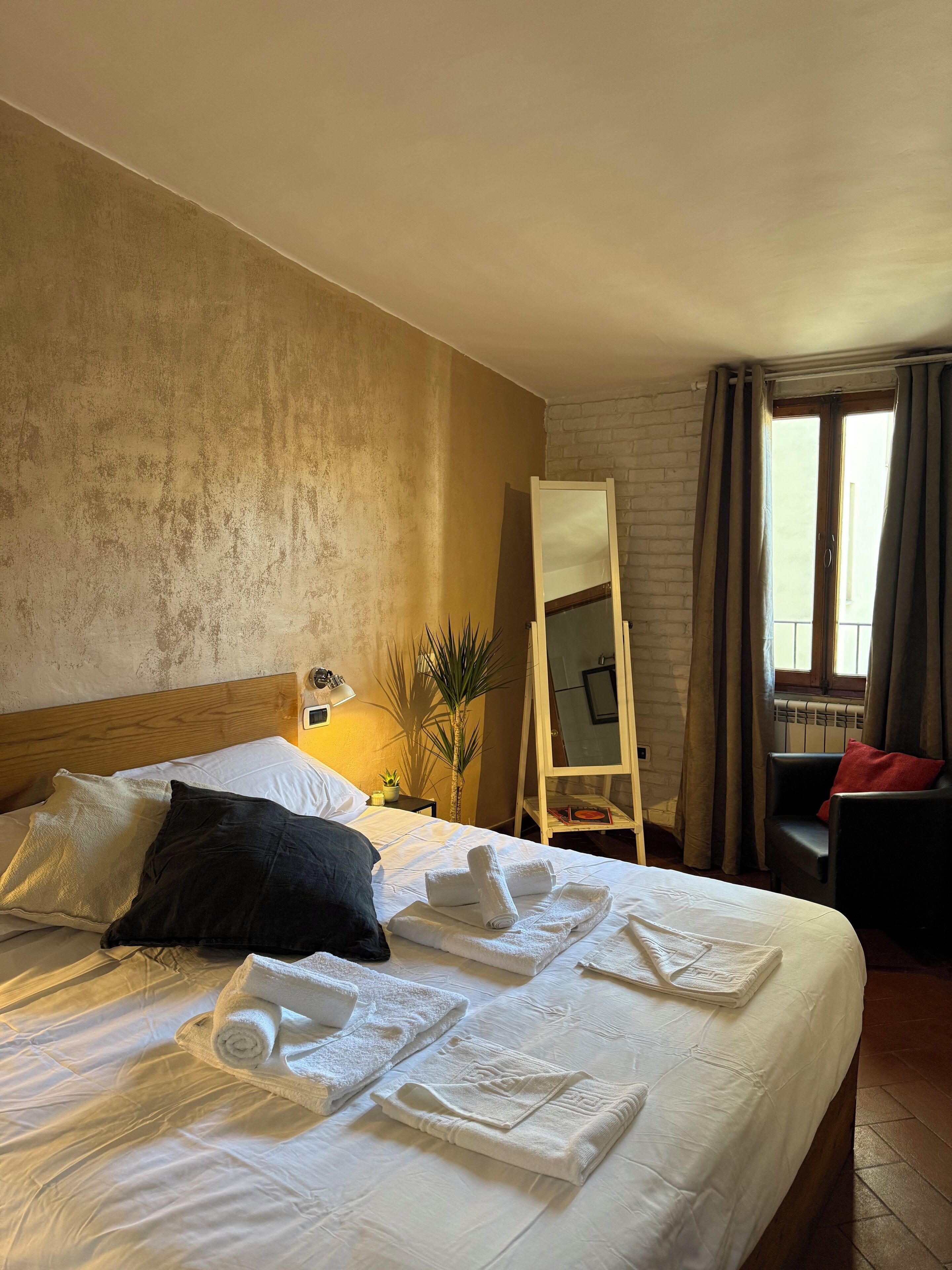 1 chambre, lit parapluie, Wi-Fi gratuit, draps fournis