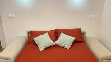 1 bedroom, in-room safe, desk, iron/ironing board