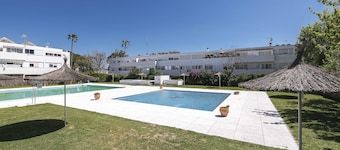 VALLEALTO - Nice flat in El Puerto de Santa Maria with shared pool and free Wifi.