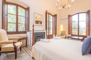 6 Schlafzimmer, Bügeleisen/Bügelbrett, kostenloses WLAN, Bettwäsche