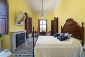 6 chambres, fer et planche à repasser, Wi-Fi gratuit, draps fournis