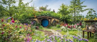 Hobbiton LakeSide Resorts