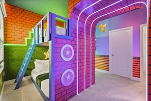 15 Schlafzimmer, Bügeleisen/Bügelbrett, WLAN, Bettwäsche
