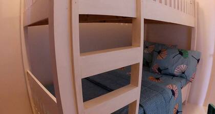 Entire Home Unit2/Netflix/AC/Washer