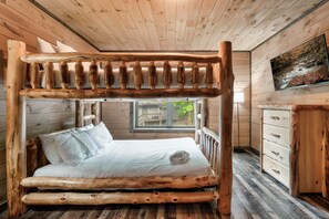 3 Schlafzimmer, Reisekinderbett, WLAN, Bettwäsche