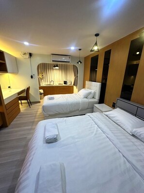 1 間睡房��、房內夾萬、書桌、Wi-Fi