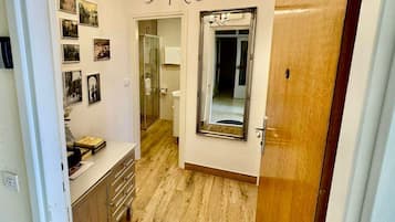 Apartment (One Bedroom Apartment with Terrace)