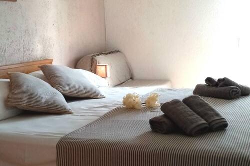 Appartement (One Bedroom Apartment with Balcony an) | 5 slaapkamers