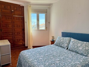 2 bedrooms, iron/ironing board, free WiFi, bed sheets - PALMERAS 15 (Nerja)
