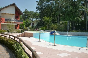 Apartment, 1 Bedroom, Patio, Garden View | Pool | Outdoor pool