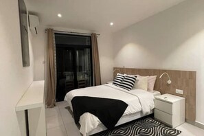 1 quarto, ferros/tábuas de passar roupa, Wi-Fi, roupa de cama