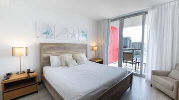 1 chambre, coffres-forts dans les chambres, fer et planche Ă repasser