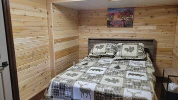 5 makuuhuonetta, silitysrauta/-lauta, ilmainen Wi-Fi, vuodevaatteet