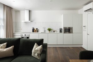 Studio, 1 Tempat Tidur King, Bebas Asap Rokok | Dapur pribadi