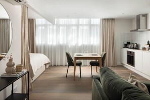 Studio, 1 Tempat Tidur King, Bebas Asap Rokok | Area keluarga