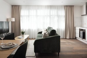 Apartment, 1 King Bed, Non Smoking | Living area - Urban Rest Dublin Central (Dublin)