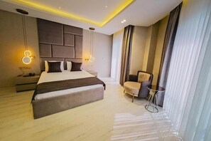 Superior-Zimmer, Poolblick | Schallisolierte Zimmer, kostenloses WLAN