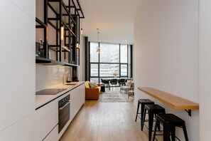 Standard Apartment, City View | Private kitchen - Crystal Luxury Apartment  (Porto)