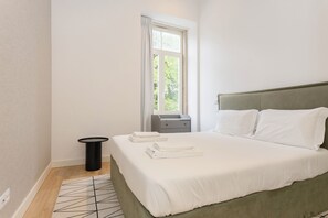 Standard Apartment, City View | Free WiFi - Crystal Luxury Apartment  (Porto)