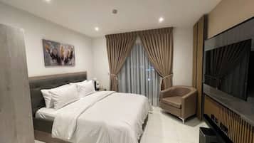 Bügeleisen/Bügelbrett, WLAN, Bettwäsche