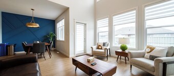 Nordic Oasis near WEM | Hot Tub, 2 Lounges, King Ensuite • Sleeps 10