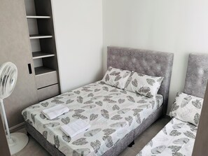 3 chambres, accès au Wi-Fi (inclus), literie fournie