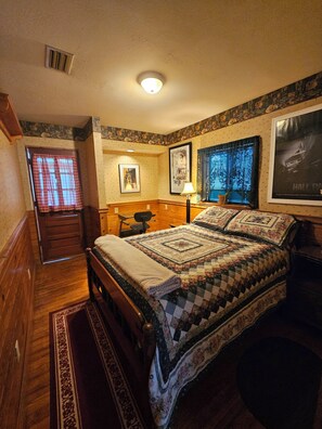 2 bedrooms, in-room safe, free WiFi, bed sheets - Fantastic cabin with WiFi in Bryson City Black Top Driveway Secluded 6 acres (Bryson City)