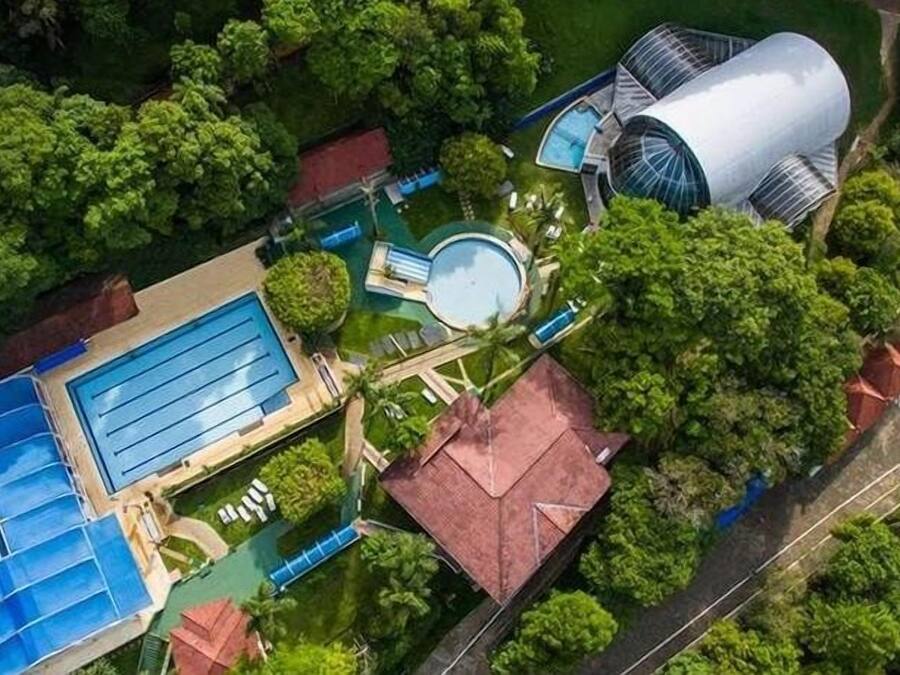 Basic Apartment | Pool