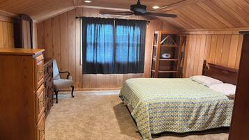 3 bedrooms, iron/ironing board, travel crib, WiFi