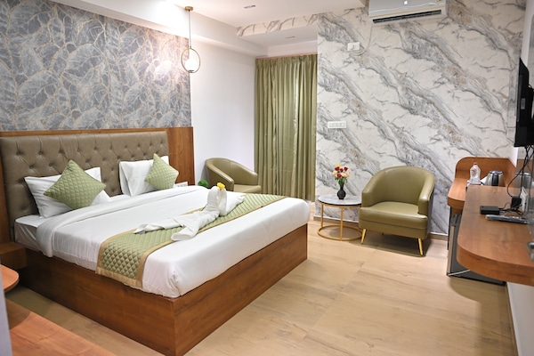 Superior Double Room, Balcony, City View | Premium bedding, minibar, desk, laptop workspace
