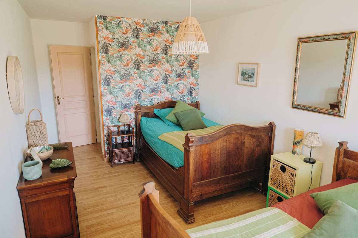 Classic Twin Room