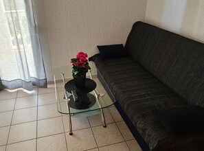 Apartment (Two Bedroom Apartment with Balcony an) | Living room | 32-inch flat-screen TV with cable channels - Apartments Hasić Marina (Marina)