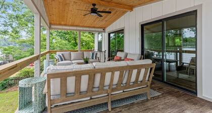 NEW! Designer Lake Sinclair Home • Views & Kayaks