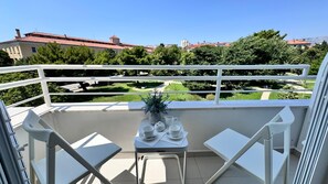 Outdoor dining - B&S City center Apartment (Split)