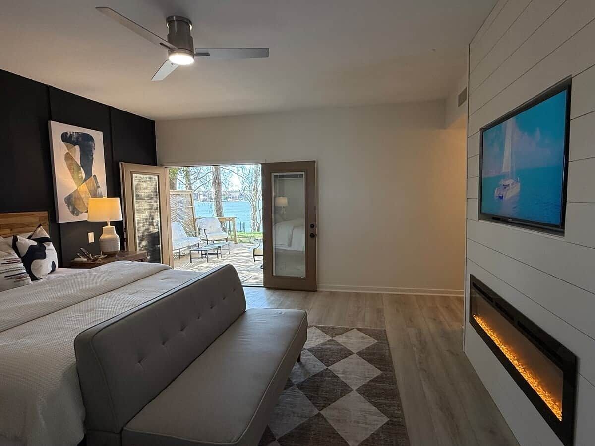 5 bedrooms, iron/ironing board, free WiFi, bed sheets
