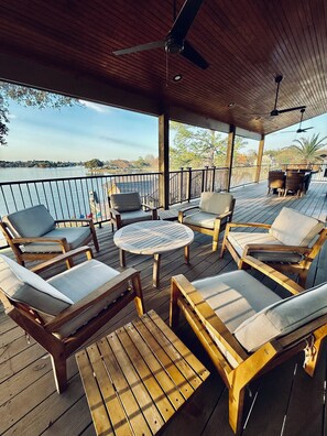 Terrace/patio - ULRX - The ULTIMATE LAKE RESORT XTRAVAGANZA - FamilyFun4Everyone! (Montgomery)