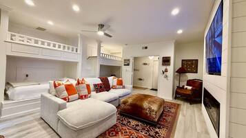 5 bedrooms, iron/ironing board, travel crib, free WiFi