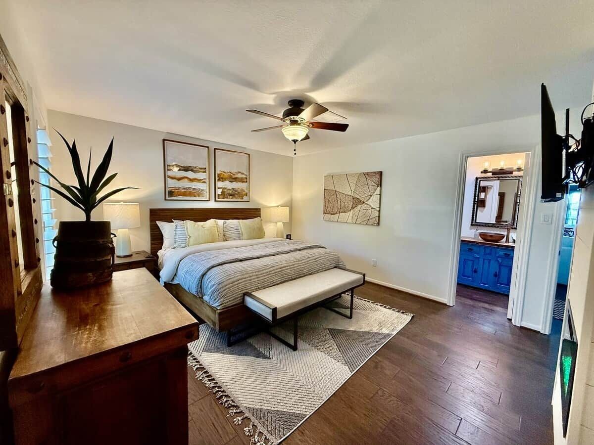 5 bedrooms, iron/ironing board, travel cot, free WiFi