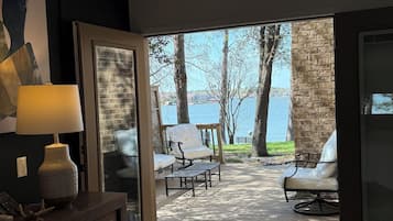 5 bedrooms, iron/ironing board, travel cot, free WiFi