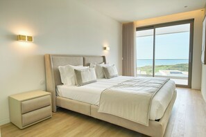 2 bedrooms, iron/ironing board, free WiFi, bed sheets - Luxury Oceanfront Apartment With Shared Pool - 24J (Atalaia)