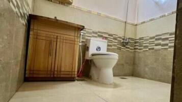Deluxe Double Room, Mountain View | Bathroom
