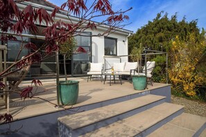 Terrace/patio - Green Meadows, Newport (Newport)