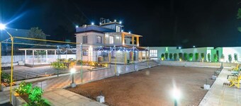 7 Pearl Holidays Farmhouse