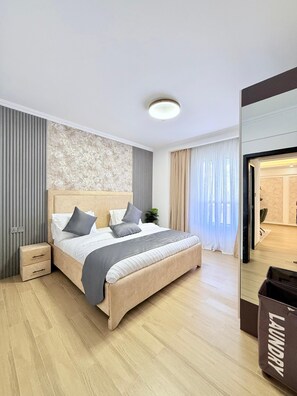 2 chambres, fer et planche à repasser, Wi-Fi, draps fournis