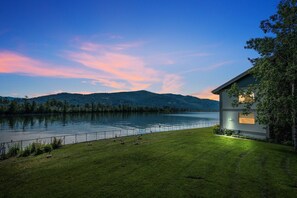 المنطقة المحيطة بالمنشأة