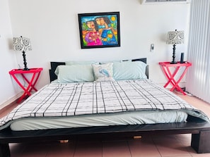 1 chambre, fer et planche à repasser, Wi-Fi gratuit, draps fournis